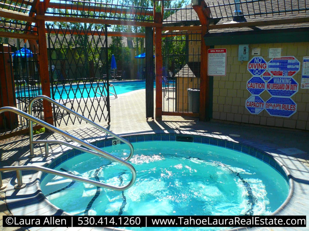 Lake Forest Glen Condominium Development