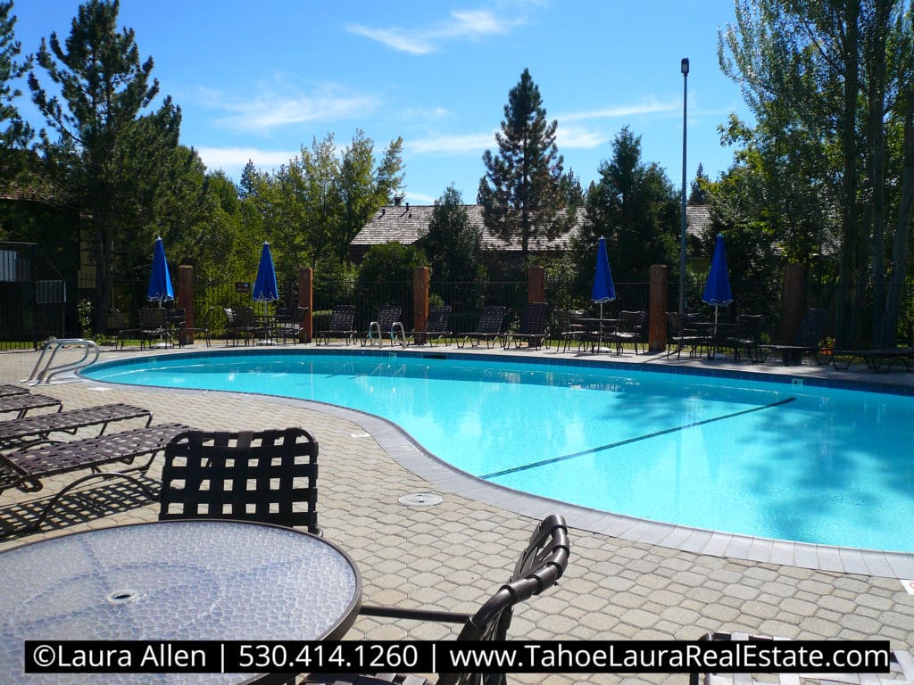 Lake Forest Glen Condominium Development