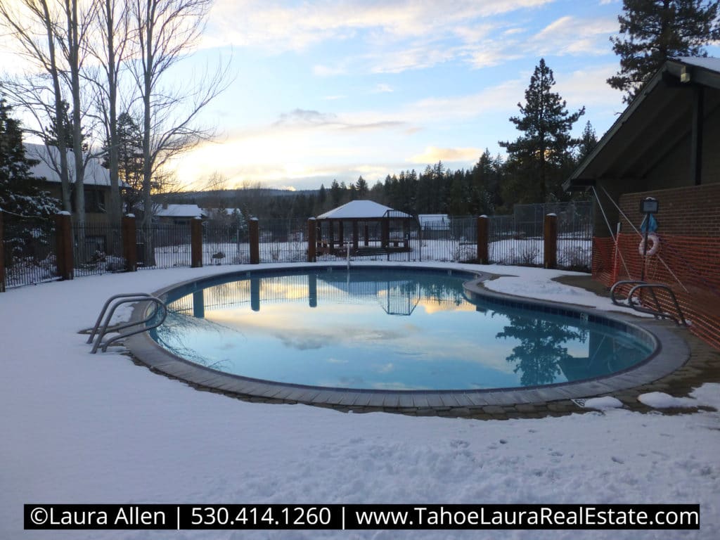 Lake Forest Glen Condominium Development